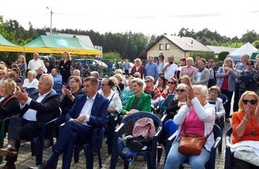 Piknik rodzinny połączony z otwarciem świetlicy wiejskiej w Toporowie