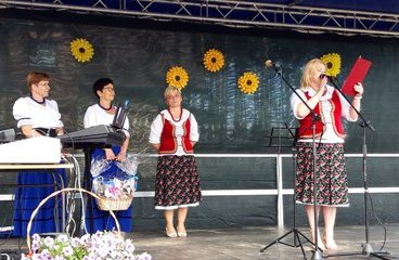 Piknik rodzinny połączony z otwarciem świetlicy wiejskiej w Toporowie
