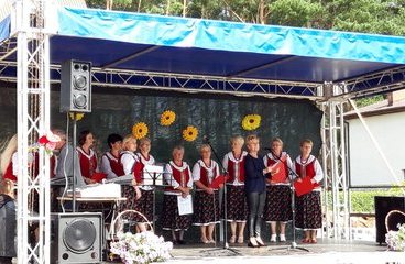 Piknik rodzinny połączony z otwarciem świetlicy wiejskiej w Toporowie