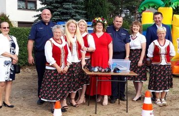 Piknik rodzinny połączony z otwarciem świetlicy wiejskiej w Toporowie