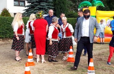 Piknik rodzinny połączony z otwarciem świetlicy wiejskiej w Toporowie