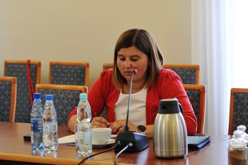 O wynagrodzeniach nauczycieli i dyrektorów szkół debatują radni na 57. sesji Rady Powiatu w Wieluniu