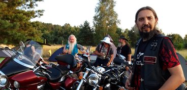 Setki motocyklistów na zlocie w Konopnicy
