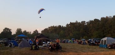Setki motocyklistów na zlocie w Konopnicy