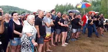 Setki motocyklistów na zlocie w Konopnicy