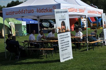 Piękne słońce i moc atrakcji – za nami zorganizowany w Ostrówku Piknik Województwa Łódzkiego