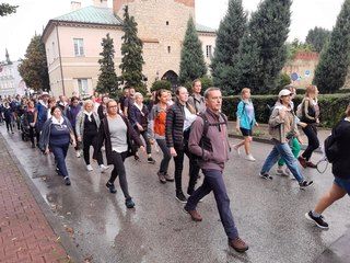 Wieluńscy pielgrzymi od świtu w drodze