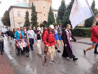 Wieluńscy pielgrzymi od świtu w drodze
