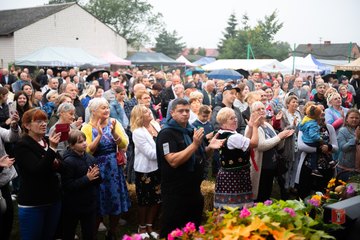 Było smacznie, kolorowo i tradycyjnie. Burmistrz Wielunia dziękuje za dożynki w Turowie