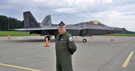 Samoloty F-22 wzmocnieniem wschodniej flanki NATO