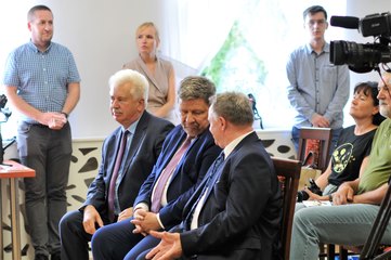 Umowa na budowę linii kolejowej łączącej Wieluń z Łodzią podpisana!
