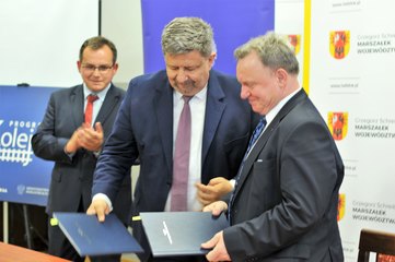 Umowa na budowę linii kolejowej łączącej Wieluń z Łodzią podpisana!