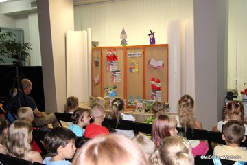 „Bajkowy ambaras” w wieluńskiej bibliotece