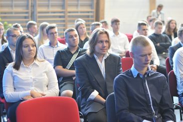 Powiatowa inauguracja roku szkolnego 2022/2023 odbyła się w Zespole Szkół nr 1 w Wieluniu