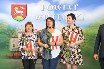 Powiatowa inauguracja roku szkolnego 2022/2023 odbyła się w Zespole Szkół nr 1 w Wieluniu