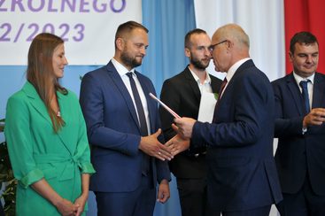 Powiatowa inauguracja roku szkolnego 2022/2023 odbyła się w Zespole Szkół nr 1 w Wieluniu