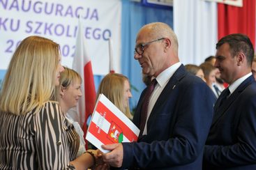 Powiatowa inauguracja roku szkolnego 2022/2023 odbyła się w Zespole Szkół nr 1 w Wieluniu