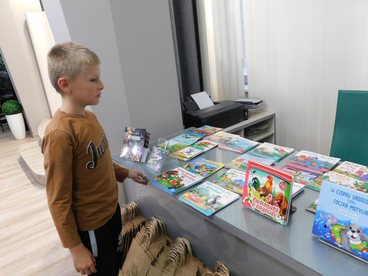 Autor książki „Dawno temu w Wieluniu” gościł dziś w bibliotece miejskiej