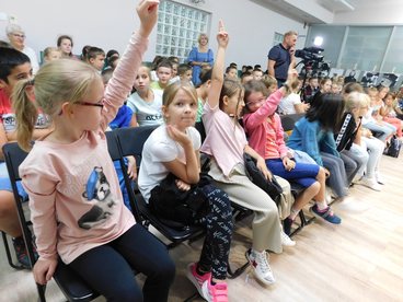 Autor książki „Dawno temu w Wieluniu” gościł dziś w bibliotece miejskiej