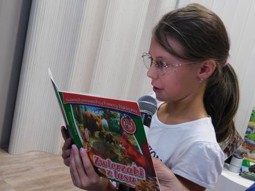 Autor książki „Dawno temu w Wieluniu” gościł dziś w bibliotece miejskiej