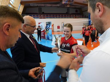 Giganci Siatkówki w Wieluniu. Najlepsza Juvenia