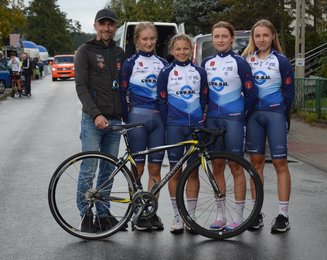 Juniorki młodsze MLKS-u tuż za podium Mistrzostw Polski