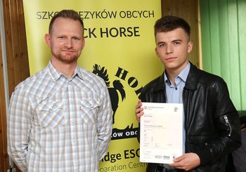 Szkoła Języków Obcych Black Horse ma 30 lat