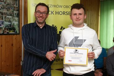 Szkoła Języków Obcych Black Horse ma 30 lat