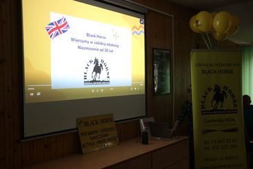 Szkoła Języków Obcych Black Horse ma 30 lat
