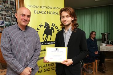 Szkoła Języków Obcych Black Horse ma 30 lat