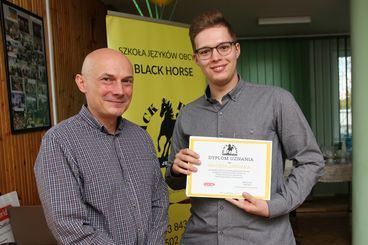Szkoła Języków Obcych Black Horse ma 30 lat