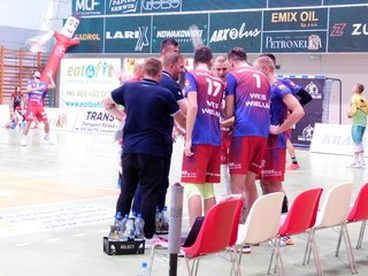 Pierwsza porażka WKS-u, pierwszy punkt Czarnych