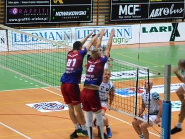 Pierwsza porażka WKS-u, pierwszy punkt Czarnych