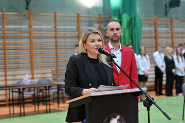Za nami ślubowanie uczniów klas pierwszych I LO w Wieluniu