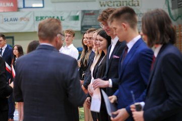 Za nami ślubowanie uczniów klas pierwszych I LO w Wieluniu