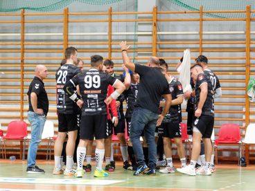 MKS nadal niepokonany u siebie