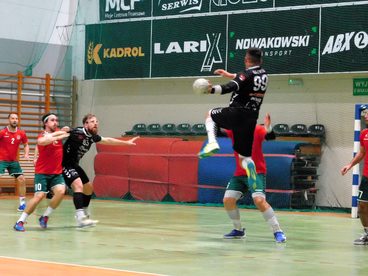 MKS nadal niepokonany u siebie