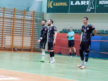 MKS nadal niepokonany u siebie