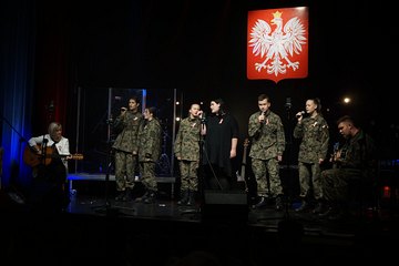 Praszka: śpiewali o Polsce, historii, wolności i miłości do ojczyzny