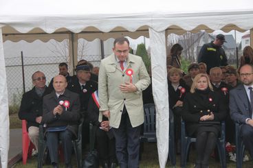 W Drobnicach odsłonięto obelisk poświęcony żołnierzowi Wojska Polskiego śp. por. Ignacemu Adamowi Batorowi