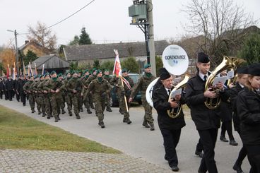W Drobnicach odsłonięto obelisk poświęcony żołnierzowi Wojska Polskiego śp. por. Ignacemu Adamowi Batorowi