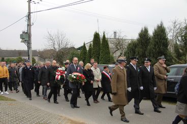 W Drobnicach odsłonięto obelisk poświęcony żołnierzowi Wojska Polskiego śp. por. Ignacemu Adamowi Batorowi