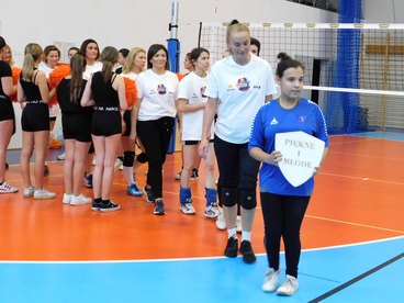 Udany Charytatywny Turniej Pokoleń Wieluńskiej Siatkówki