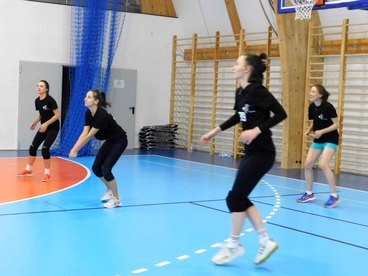 Udany Charytatywny Turniej Pokoleń Wieluńskiej Siatkówki