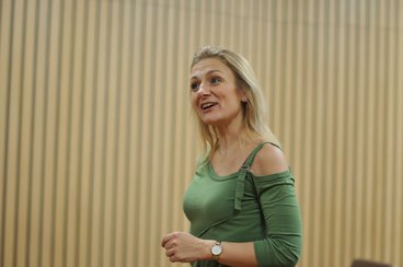 Dyrygentka Małgorzata Podzielny przeprowadziła warsztaty dla wieluńskich chórów