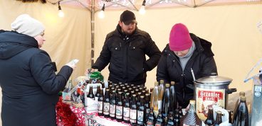W Wieluniu trwa Jarmark Bożonarodzeniowy „Wieluńskie Dzwoneczki”