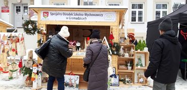 W Wieluniu trwa Jarmark Bożonarodzeniowy „Wieluńskie Dzwoneczki”