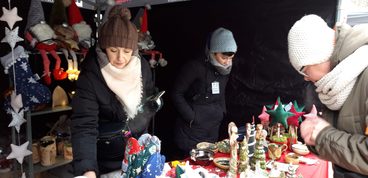 W Wieluniu trwa Jarmark Bożonarodzeniowy „Wieluńskie Dzwoneczki”