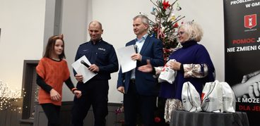 Wieluń: „Jestem szczęśliwy, nie biorę” – rozstrzygnięto konkurs plastyczny