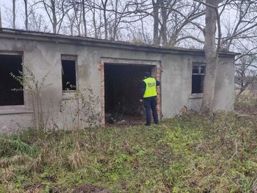 Powiat wieruszowski: dzielnicowi kontrolują miejsca, gdzie mogą przebywać osoby w kryzysie bezdomności